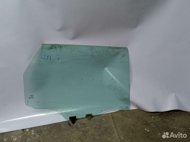 Nissan P12 стекло левой правое передней правый ты