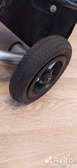 Трехколесный велосипед с ручкой lexus trike