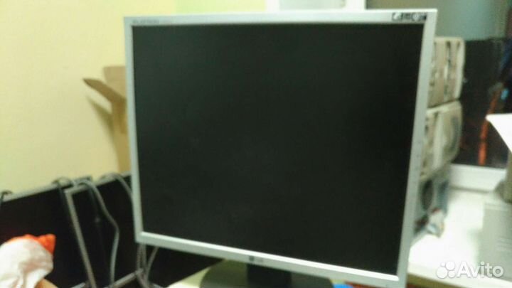 Мониторы LG flatron L1952TQ
