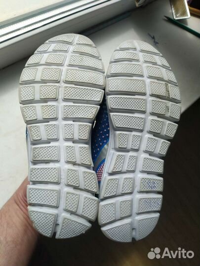 Кроссовки летние 33р