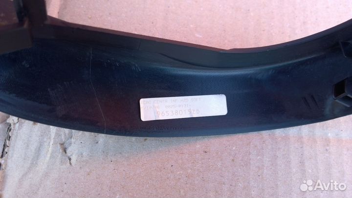 Накладка центральной консоли Peugeot 307