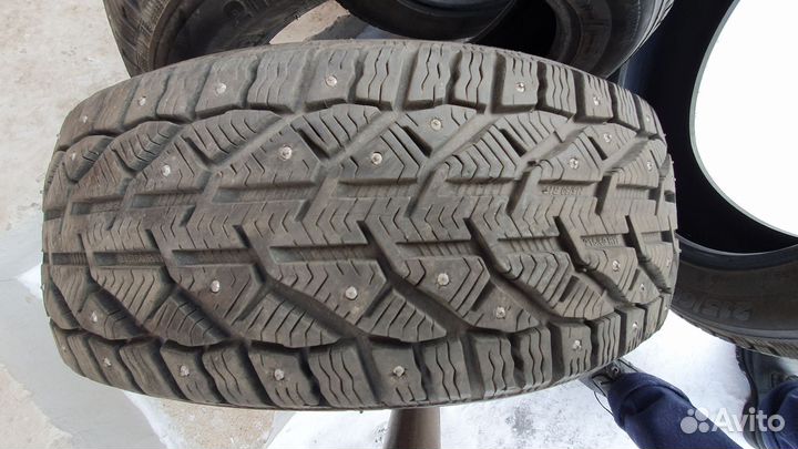 Tigar SUV Ice 215/60 R17 100T