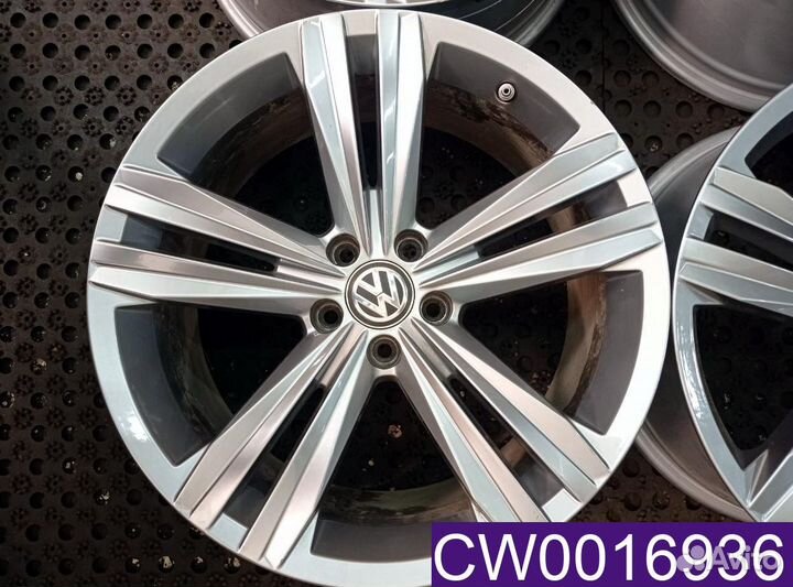 Диски R19 Volkswagen Б/у оригинал
