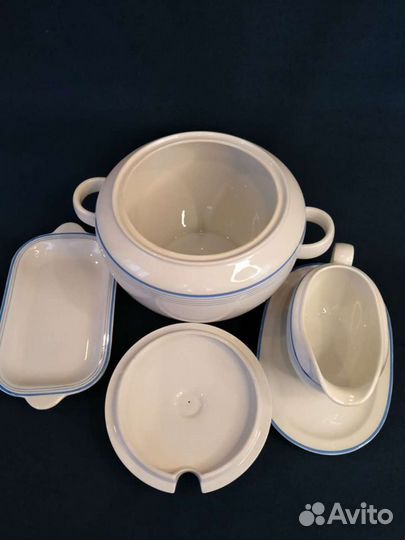 Часть столового сервиза Германия