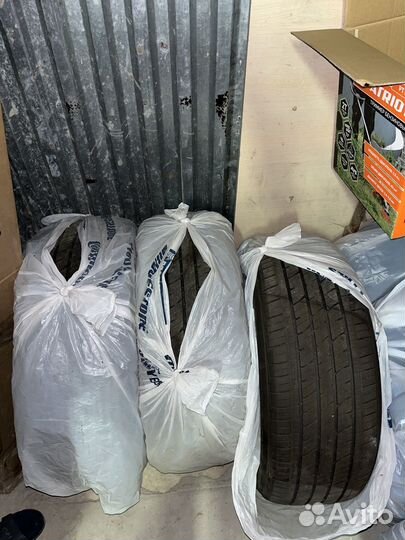 Bridgestone Dueler H/P Sport AS 245/50 R20