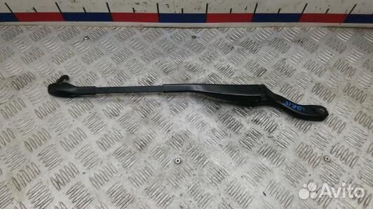 Щеткодержатель лобового стекла mercedes benz E-cla