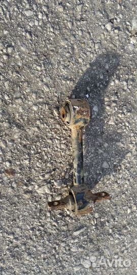 Рычаг регулировки схождения колес зад. Вольво S40