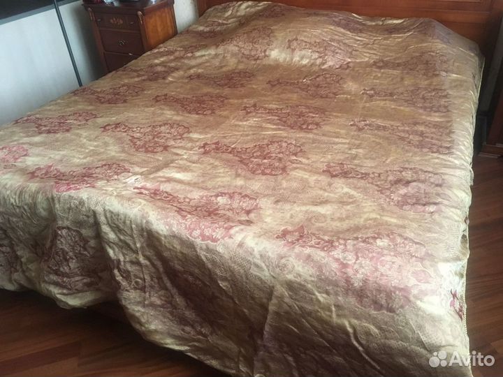 Покрывало на двуспальную кровать