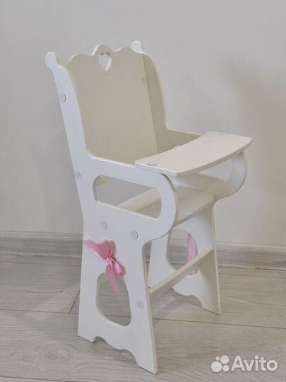 Стульчик для кукол