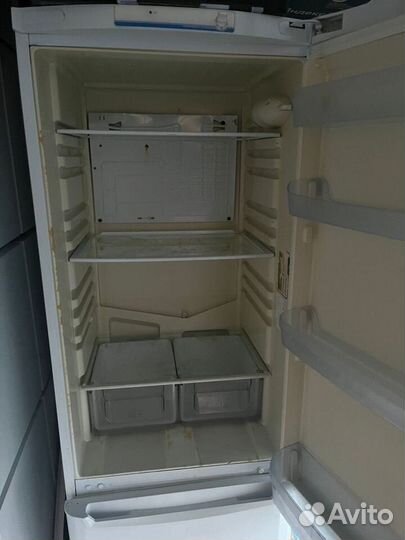 Холодильник indesit