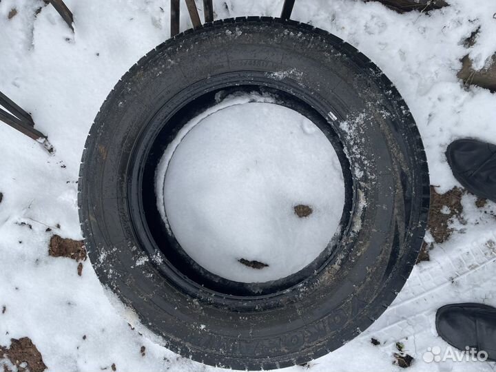 Yokohama 104ZR 225/65 R17