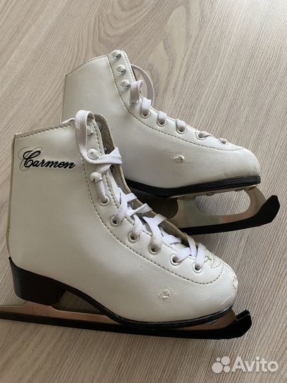 Продам фигурные коньки