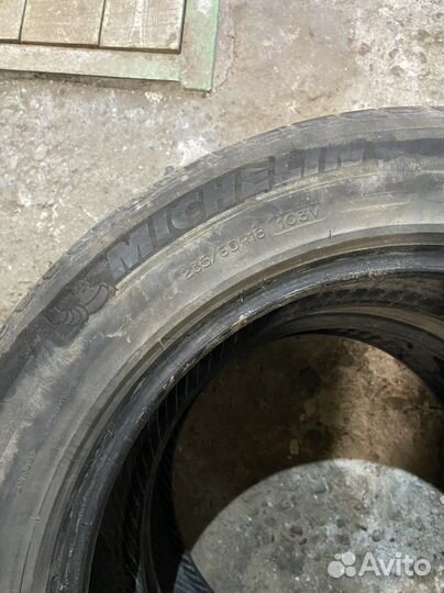 Michelin Latitude Tour HP 235/60 R18 103V