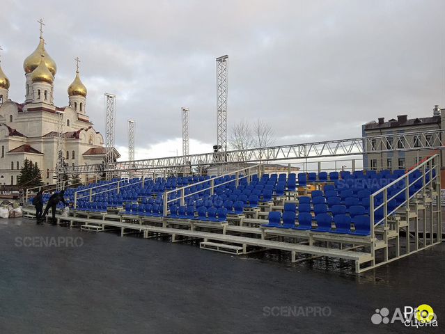 3-х секционная трибуна по 99 мест каждая