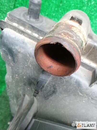 Радиатор основной mitsubishi pajero