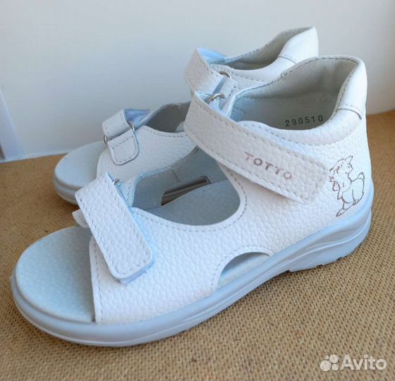 Новые сандалии Тотта, 25-26, 27-28 размеры