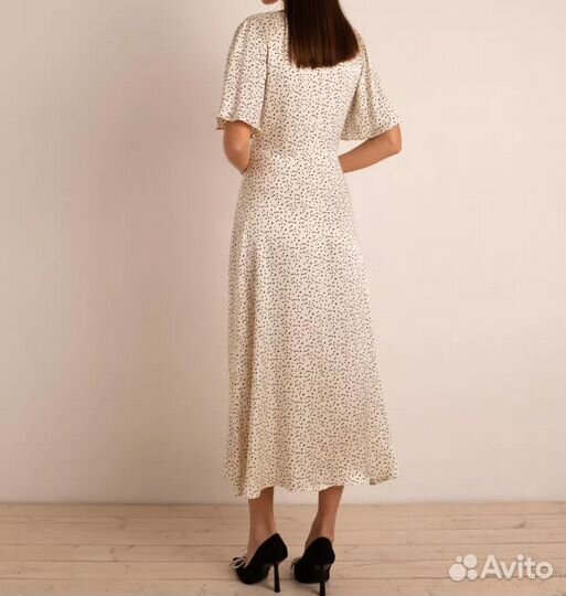 Нарядное женское платье 44 размер