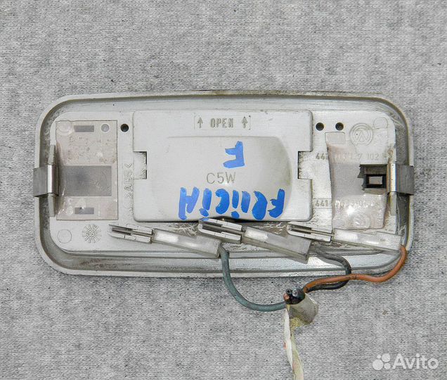 Плафон салона Skoda Felicia