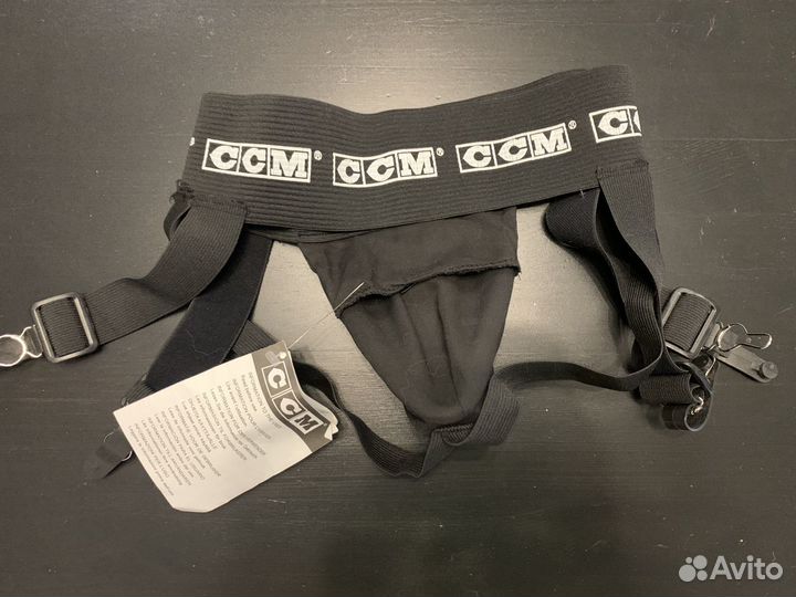 Ракушка хоккейная детская новая CCM