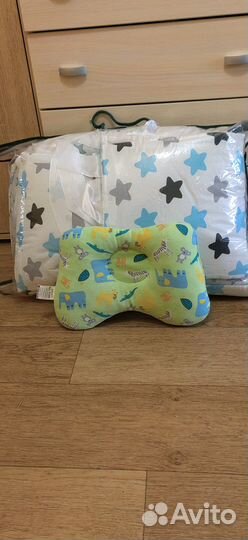 Набор в детскую кроватку