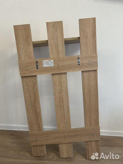 Вешалка настенная