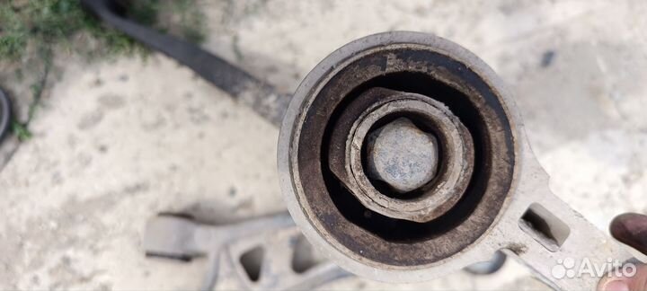 Рычаги передние Форд Эксплорер 2013