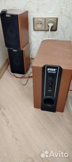 Колонки 2.1 Sven SPS-820