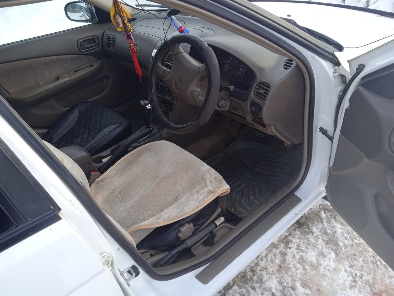Nissan Sunny: фото владельца