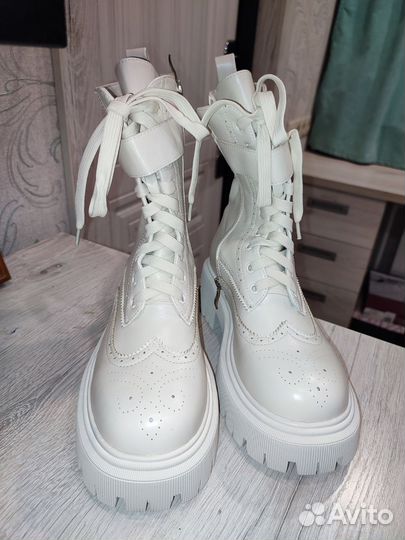 Ботинки демисезонные женские 38