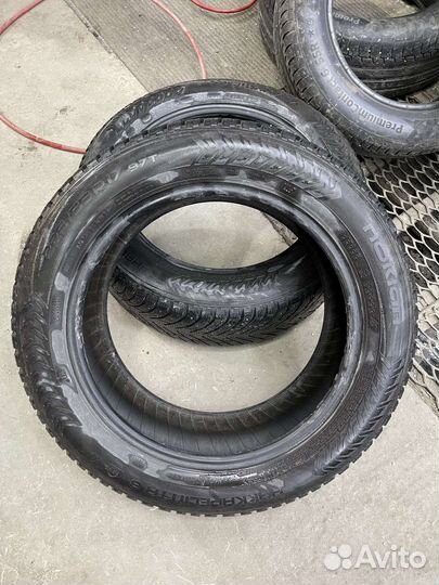 Nokian Tyres Hakkapeliitta 8 225/55 R17