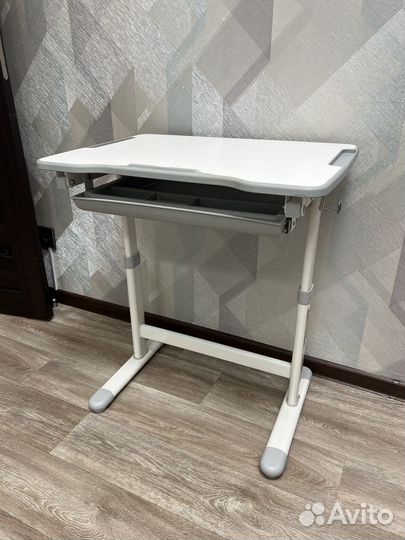 Растущая парта holto