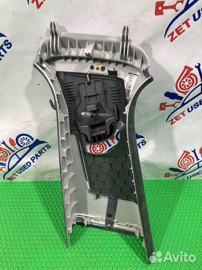 Обшивка стойки центральной правая Porsche Cayenne