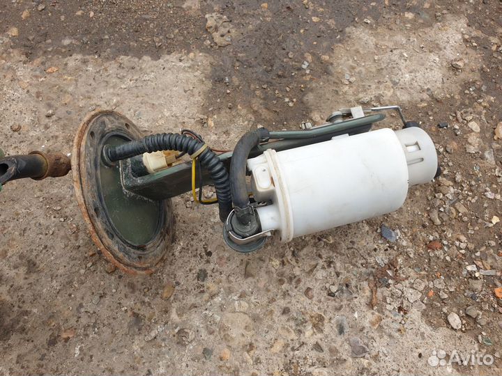 Топливный насос Hyundai Sonata 4 EF Соната 2.0