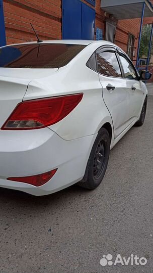 Hyundai Solaris 1.4 МТ, 2015, 554 000 км