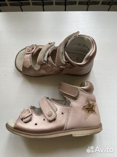 Сандалии для девочки