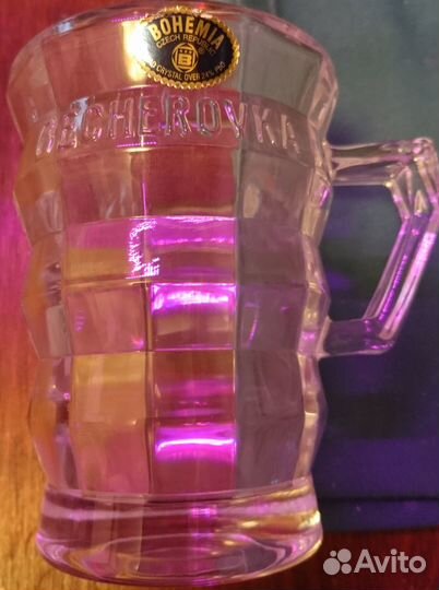 Стаканы-кружки becherovka