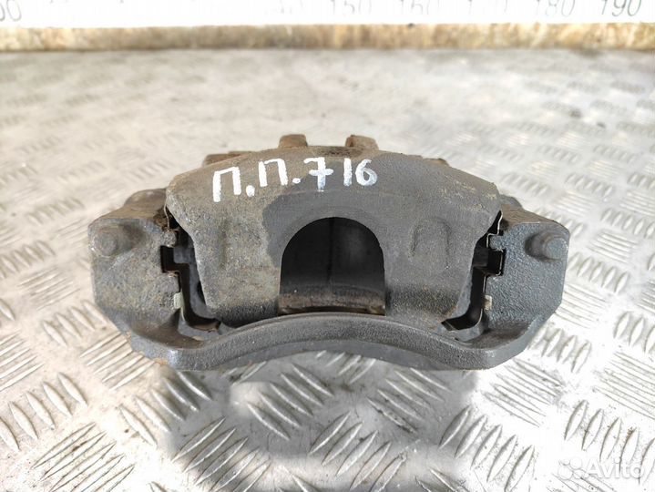 Суппорт передний правый Kia Ceed 2007 2012