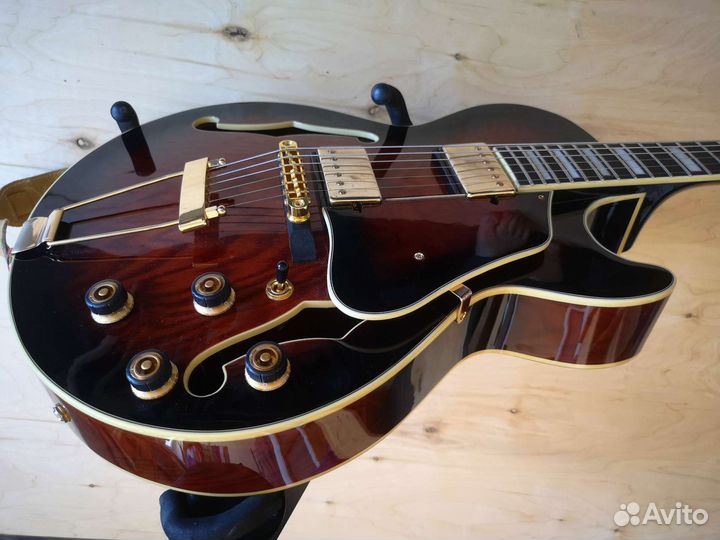 Полуакустика ibanez AG95QA-DBS