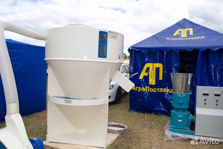 Смеситель для комбикорма