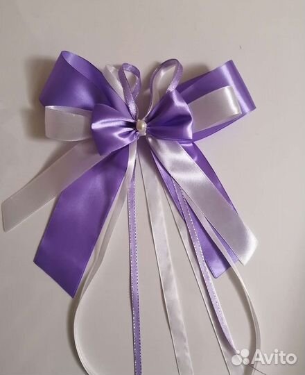 Свадебное украшение на автомобиль