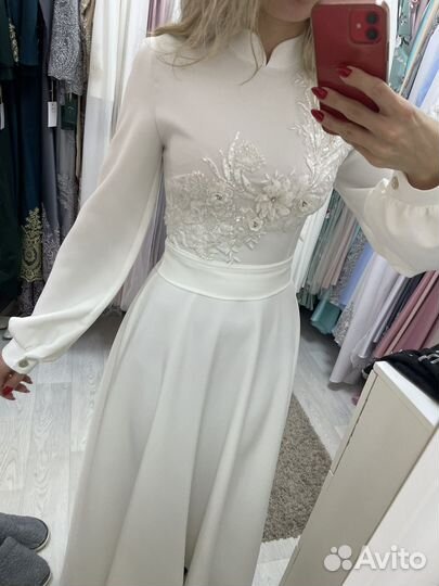 Платье на никах 42