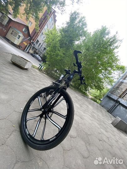 Велосипед BMW