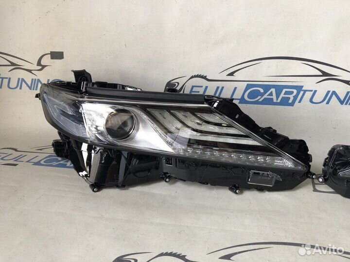 Toyota Camry V70 фара левая правая Led в сборе