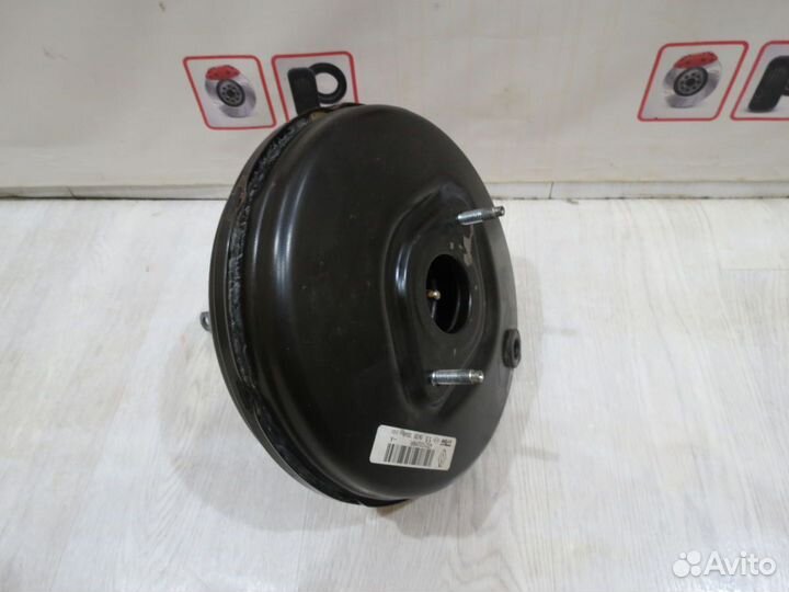 Вакуумный усилитель тормозов Renault Sandero 2