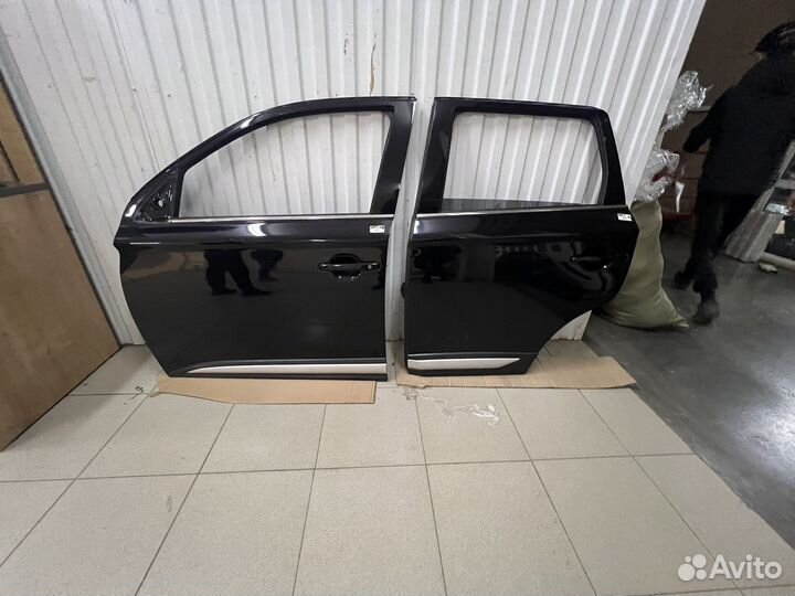 Левые двери Митсубиси Аутлендер 3 гф