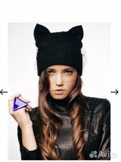 Брендовая шапка от Lilia Fisher