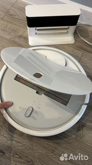 Робот пылесос белый xiaomi