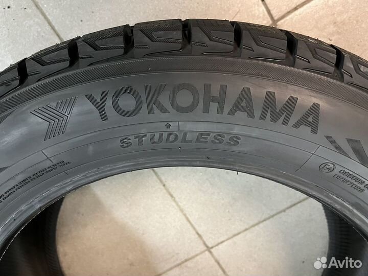 Yokohama Ice Guard G075 255/55 R20