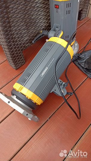 GreenBean SunLight 100 ledx3 BW осветитель