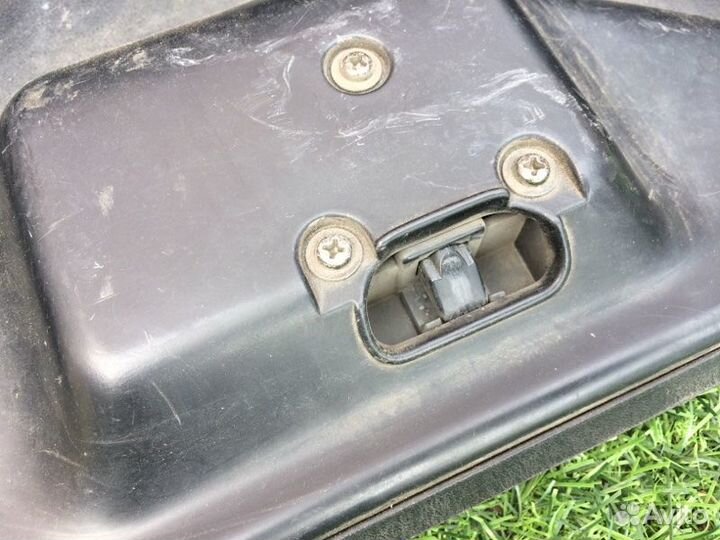 Бардачок Mazda 323 BA bpze 1994-1998